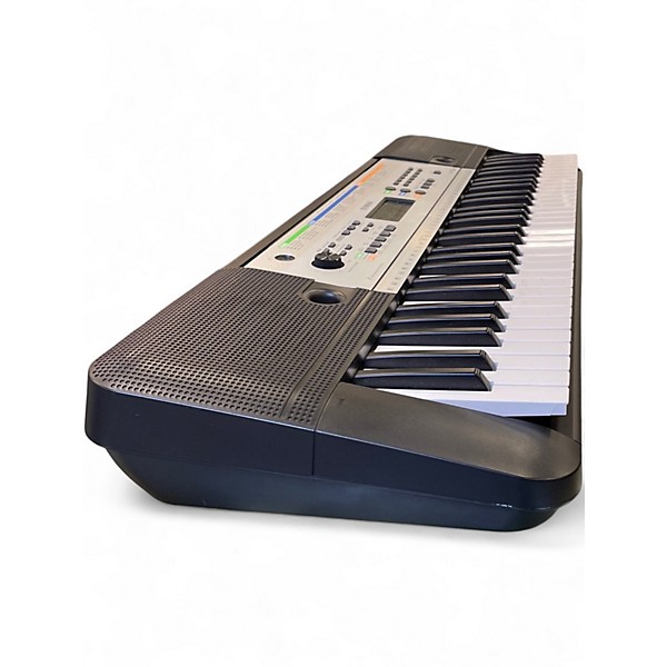 Used Yamaha YPT255 61 Key Portable Keyboard