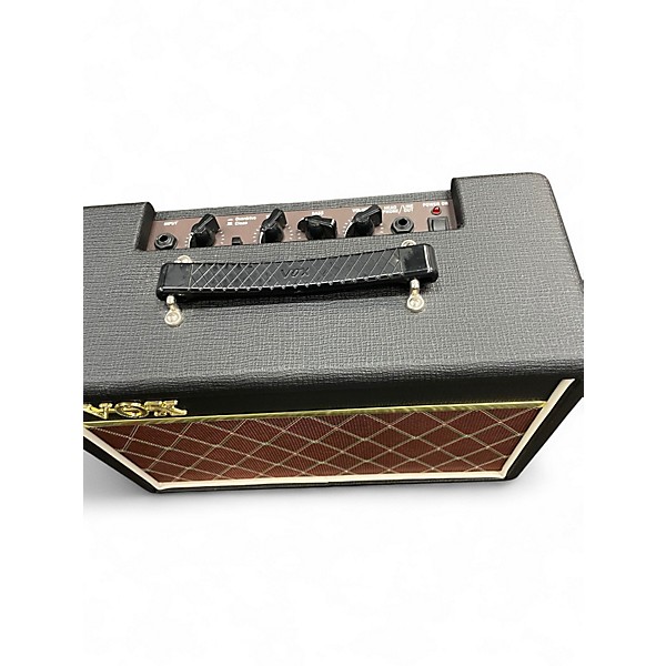 Used VOX V9106 Pathfinder 10 Guitar Combo Amp