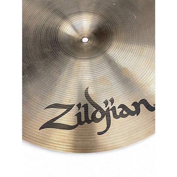 Used Zildjian 17in avedis a medium crash Cymbal