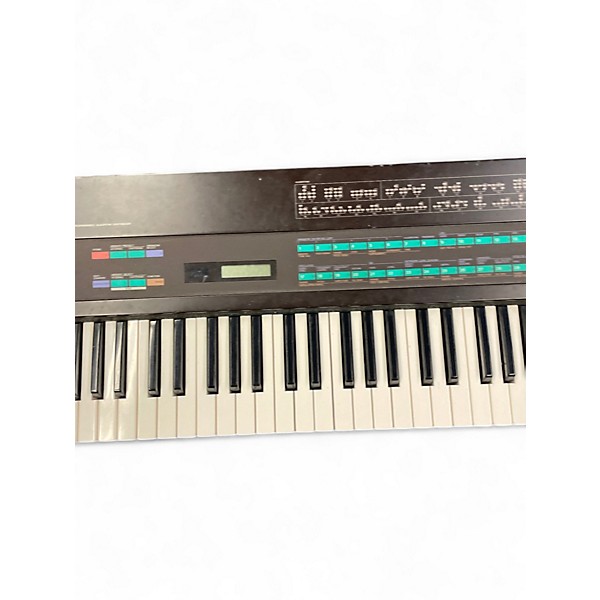 Used Yamaha DX7 Synthesizer
