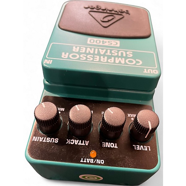 Used Behringer UV300 Ultra Vibrato Effect Pedal
