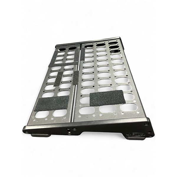 Used Livewire PB400 Pedal Board