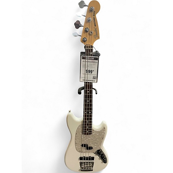 Used Fender American Performer Mustang Bass Alpine White Electric Bass Guitar