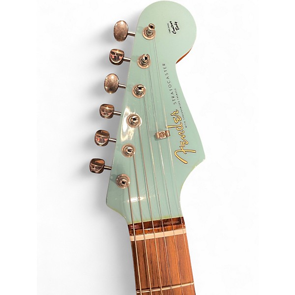 Used Fender Classic Player '60s Stratocaster Daphne Blue Solid Body Electric Guitar