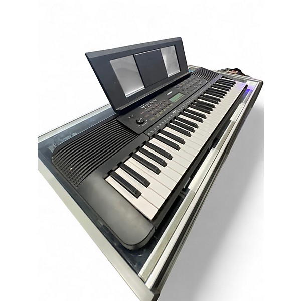 Used Yamaha psr-e273 Digital Piano