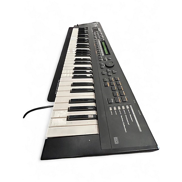 Used Roland Xp-30 Keyboard Workstation
