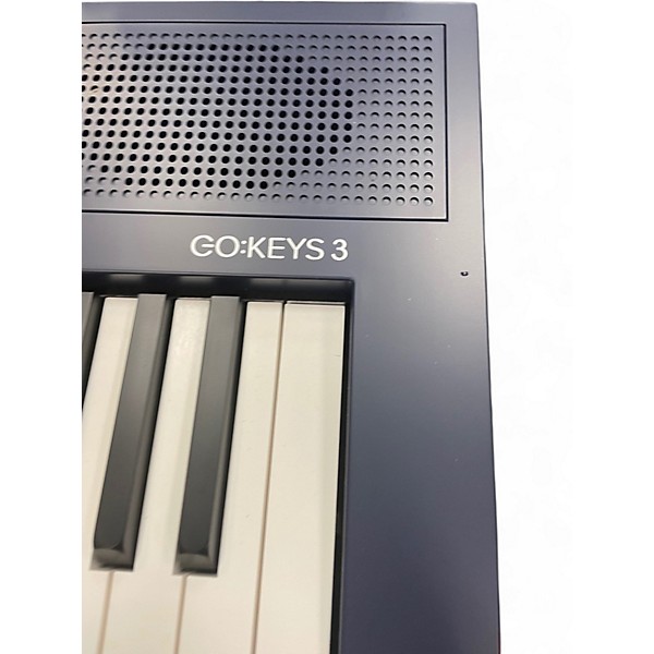 Used Roland go:keys 3 Keyboard Workstation