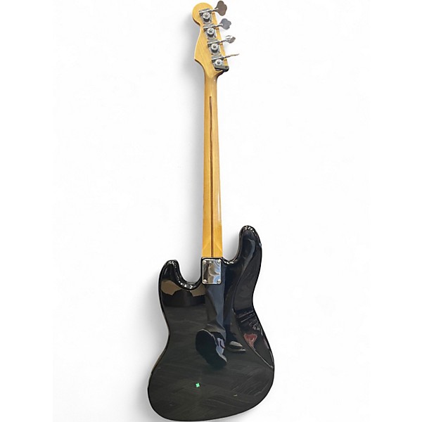 Used 2001 Fender JAZZ BASS FRETTLES Black and White Electric Bass Guitar