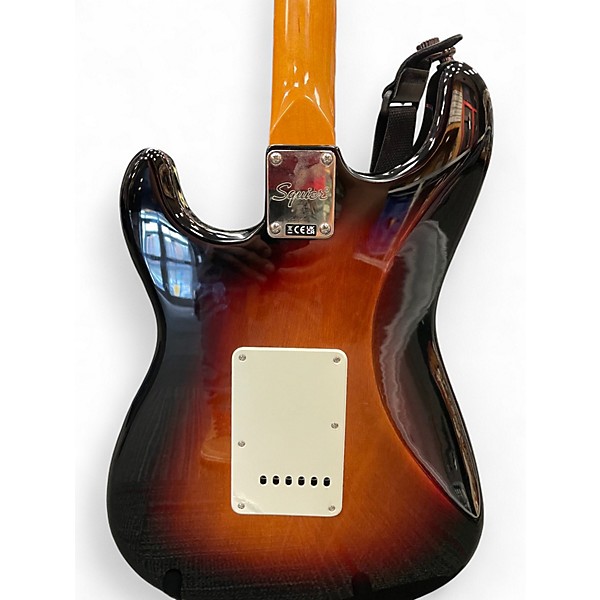Used Squier Classic Vibe 1960S Stratocaster Sunburst Solid Body Electric Guitar