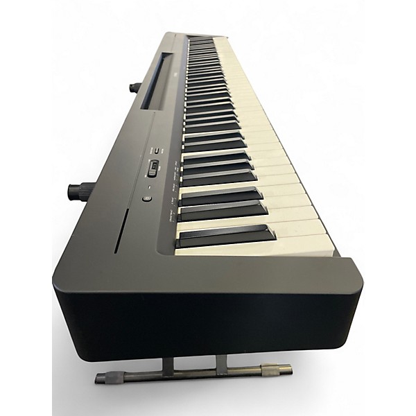 Used Yamaha P-143 Digital Piano