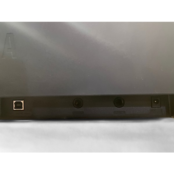Used Yamaha P-143 Digital Piano