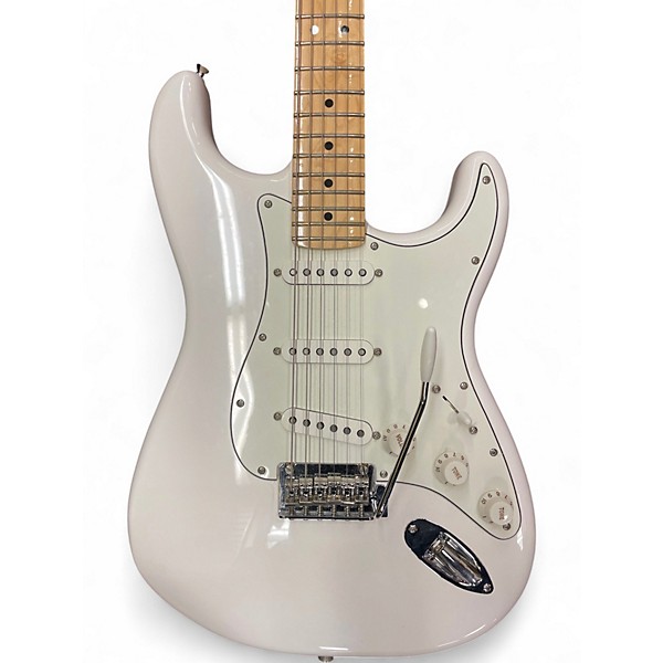 Used 2023 Fender Player Stratocaster Polar White Solid Body Electric Guitar
