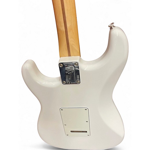 Used 2023 Fender Player Stratocaster Polar White Solid Body Electric Guitar