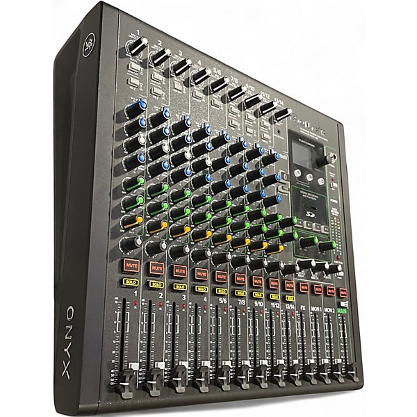 Used Mackie oynx 12 Powered Mixer
