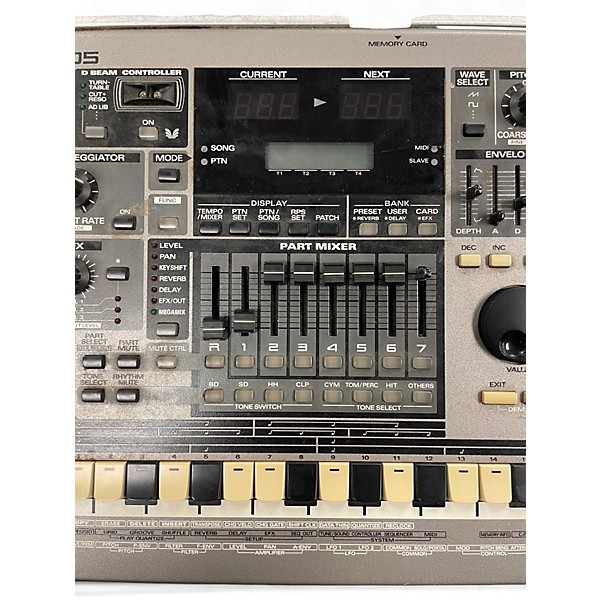 Used Roland MC-505 GROOVEBOX Production Controller