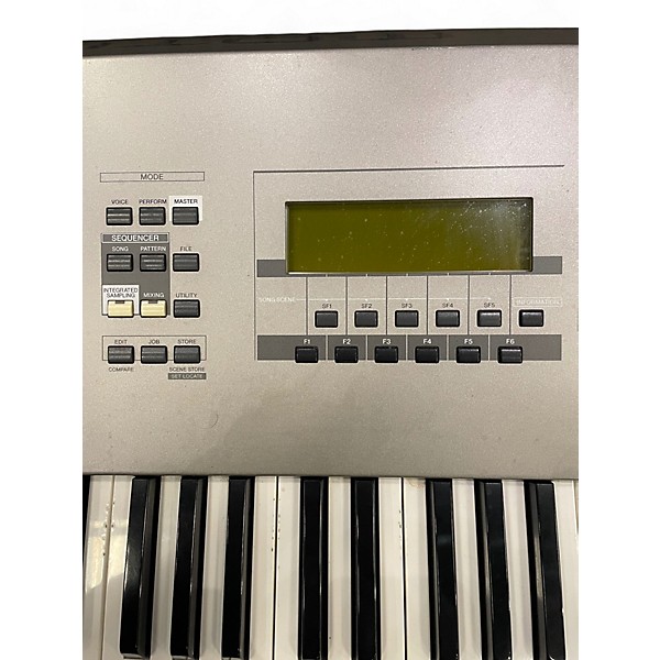 Used Yamaha Motif 8 88 Key Keyboard Workstation