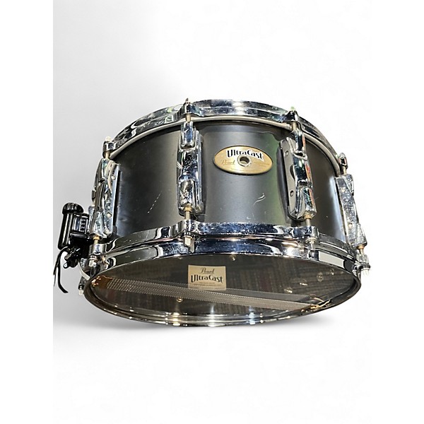 Used Pearl 14in ULTRACAST SNARE BLACK Drum