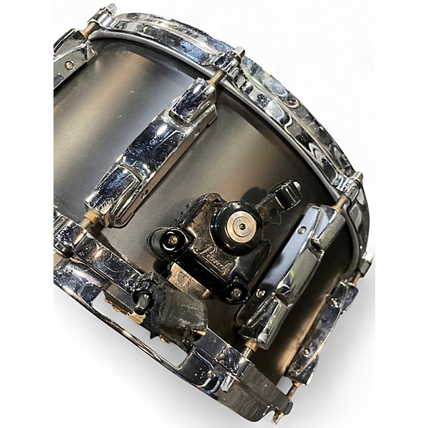 Used Pearl 14in ULTRACAST SNARE BLACK Drum