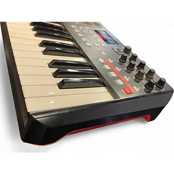 Used Akai Professional MPK225 25-Key MIDI Controller