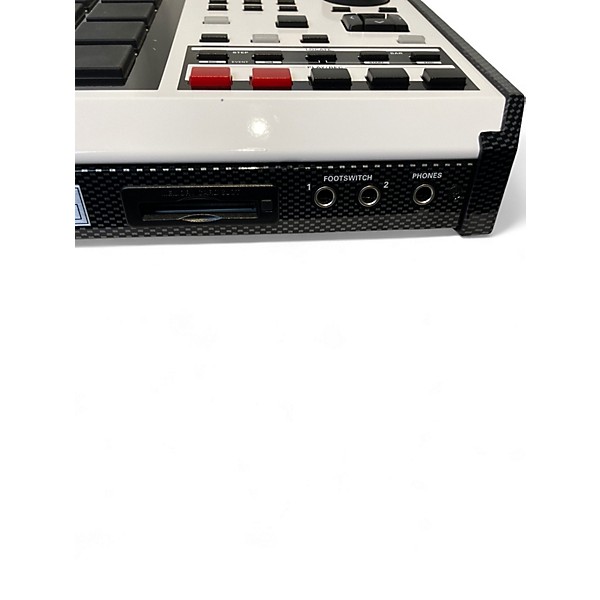 Used Akai Professional MPC 2500LE Production Controller
