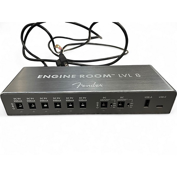 Used Fender Engine Room LVL8 Pedal Board