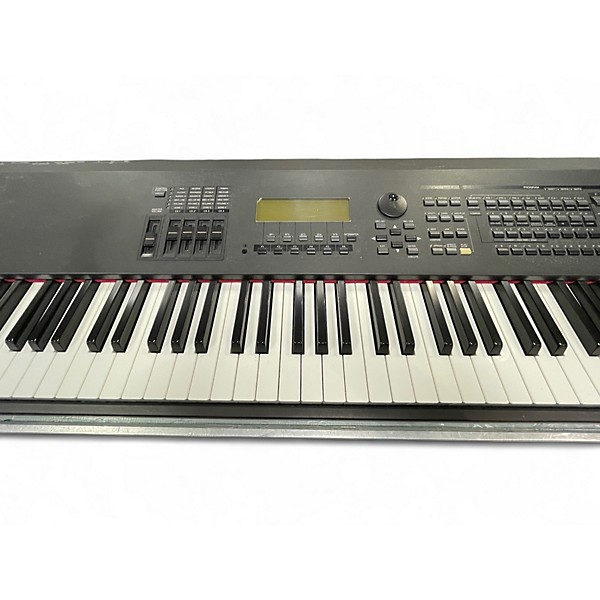 Used Yamaha s90 Keyboard Workstation