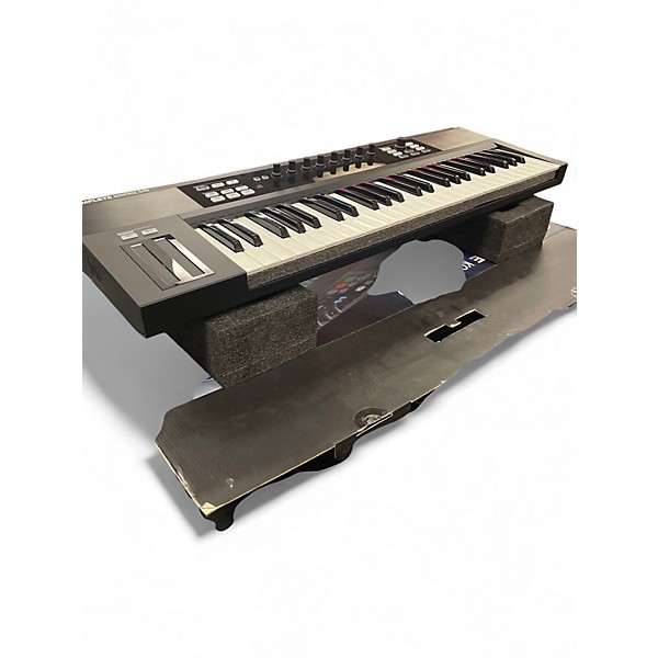 Used Native Instruments Komplete Kontrol S49 MK2 MIDI Controller