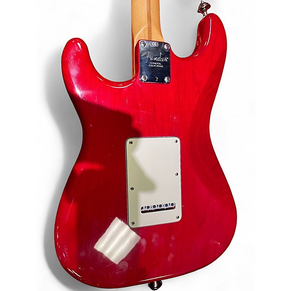 Vintage 1999 Fender American Deluxe Stratocaster Cherry red  Solid Body Electric Guitar