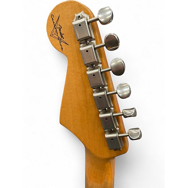 Used 2006 Fender 1960 Stratocaster Closet Classic 3 Color Sunburst Solid Body Electric Guitar