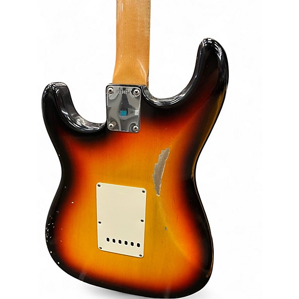 Used 2006 Fender 1960 Stratocaster Closet Classic 3 Color Sunburst Solid Body Electric Guitar