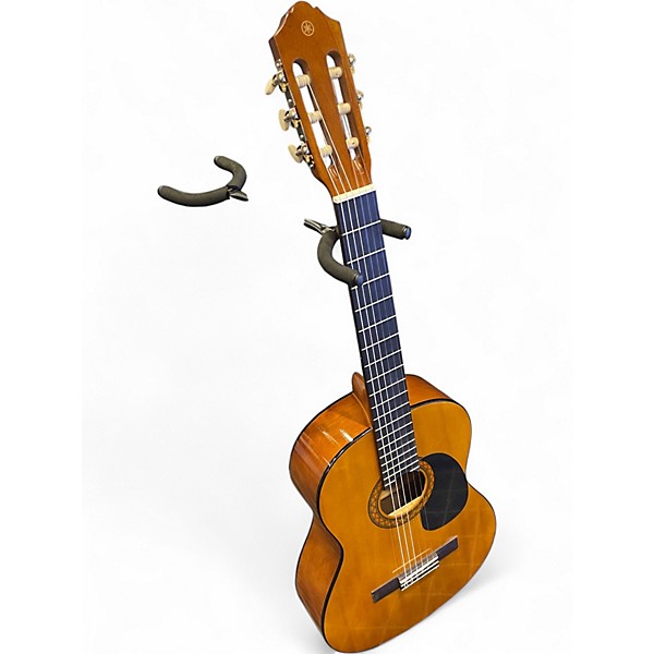 Used Yamaha C40 Natural Classical Acoustic Guitar