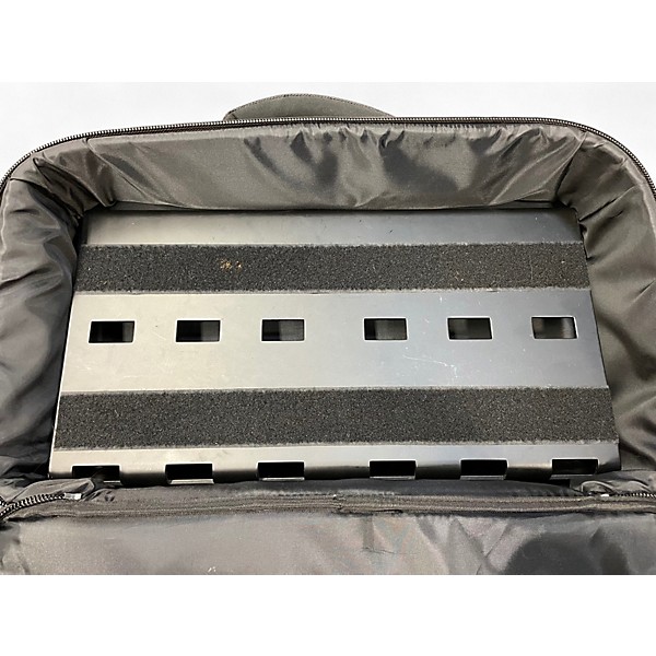 Used On-Stage GPB3000 Pedal Board