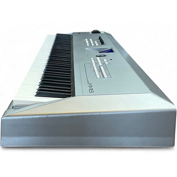 Used Yamaha MM8 88 Key Synthesizer