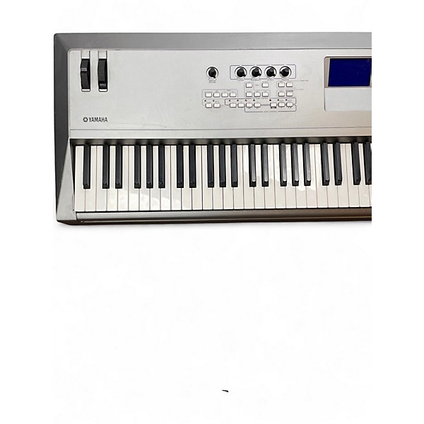 Used Yamaha MM8 88 Key Synthesizer