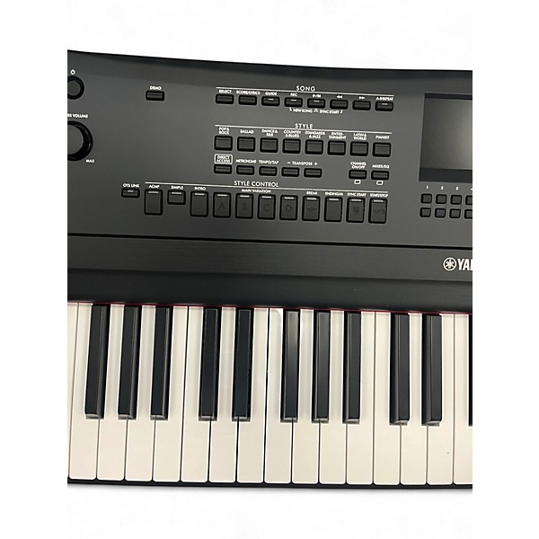 Used Yamaha DGX670B  Keyboard Workstation