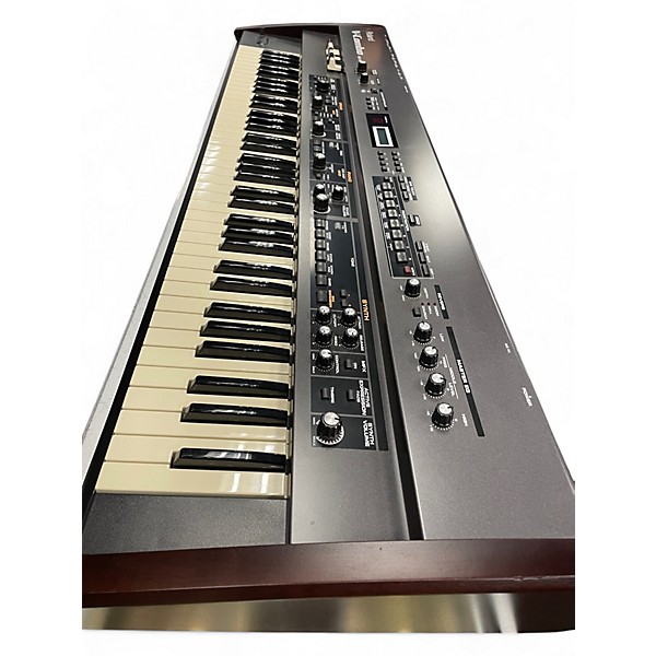 Used Roland VR760 Organ