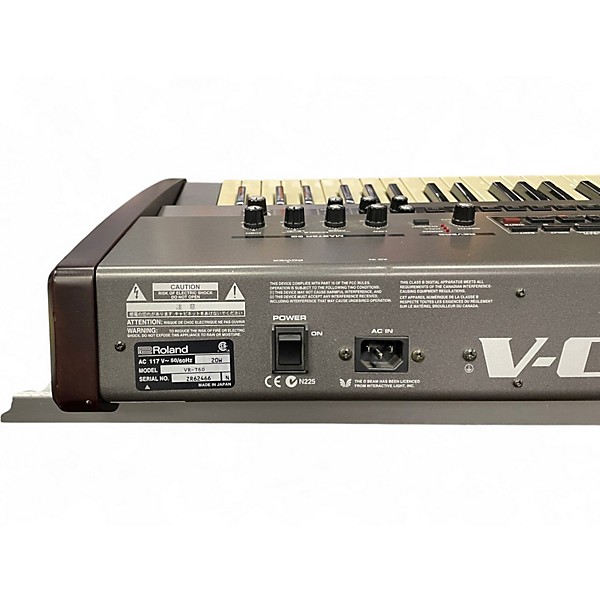 Used Roland VR760 Organ