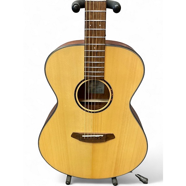 Used Breedlove Discovery Concert natrual Acoustic Guitar