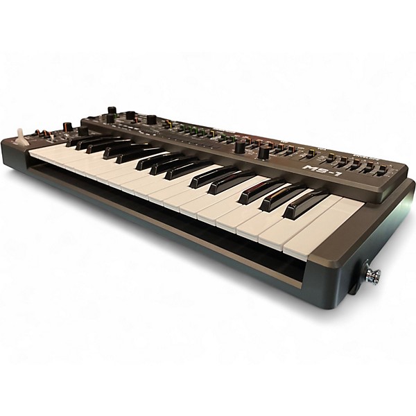Used Behringer ms1 Synthesizer