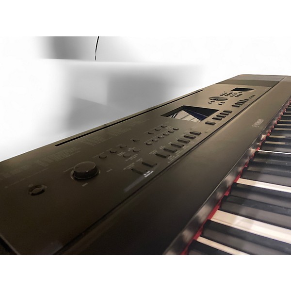 Used Yamaha DGX660 Portable Keyboard