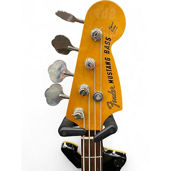 Used 2004 Fender Mustang Bass MIJ Olympic White Electric Bass Guitar
