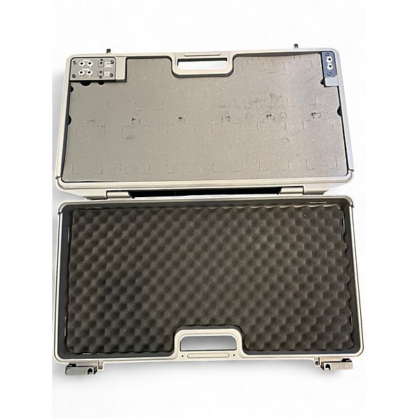Used BOSS BCB-90X Pedal Board
