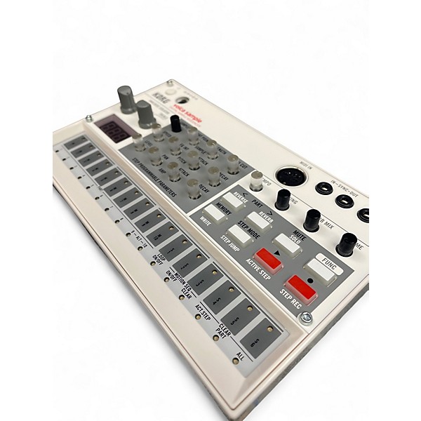 Used KORG VOLCA SAMPLE Synthesizer