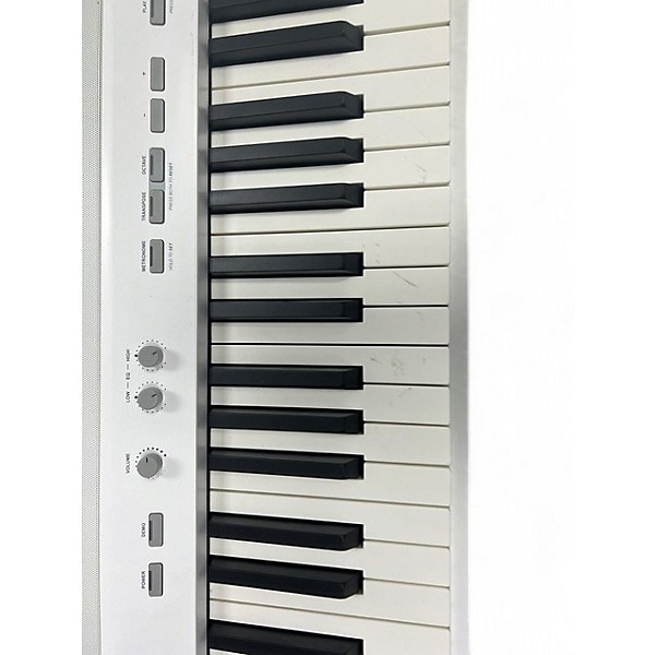 Used Williams Allegro IV White 88 Key Digital Piano