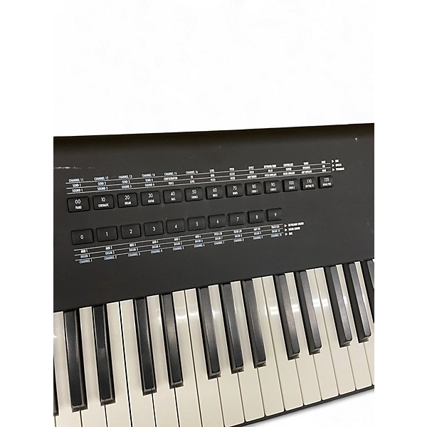 Used Alesis QS8 Keyboard Workstation