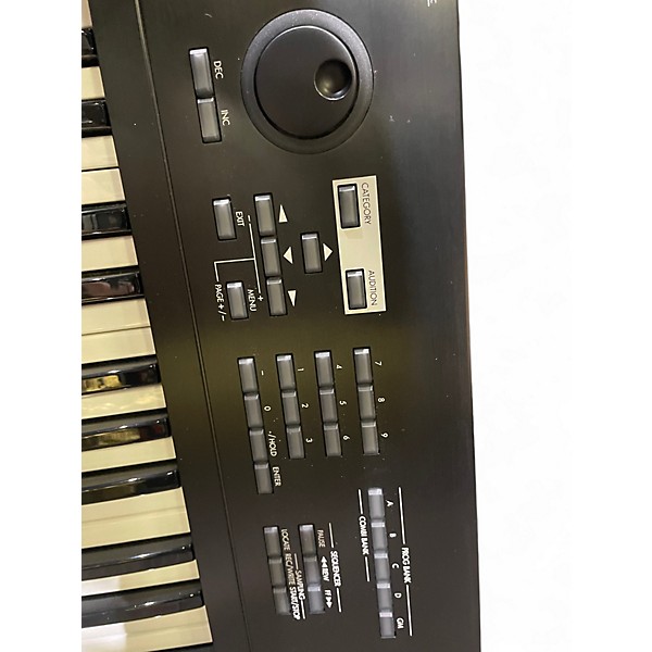 Used KORG TR61 Keyboard Workstation