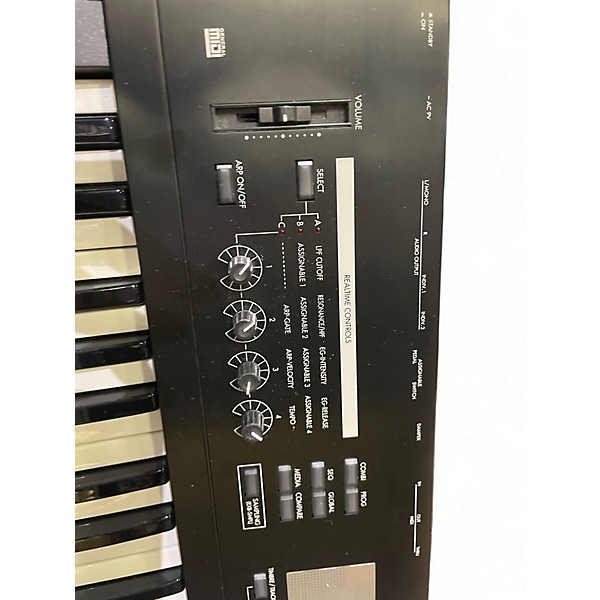 Used KORG TR61 Keyboard Workstation