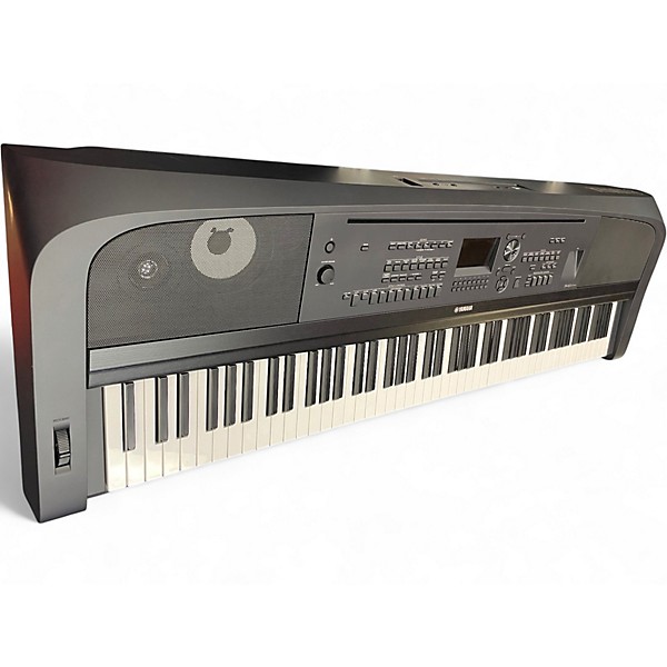 Used Yamaha DGX670 Stage Piano