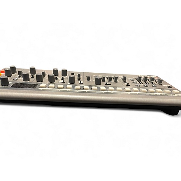 Used Roland jx-08 Synthesizer