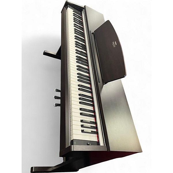 Used Yamaha YPD 144 Digital Piano